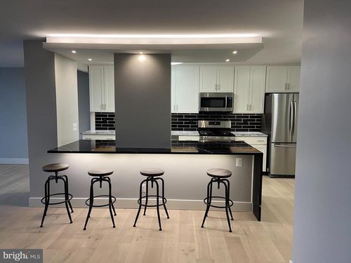 1201-5101 River Rd, BETHESDA, MD, 20816-1569 | Card Image