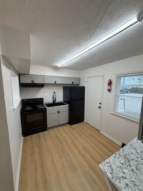 3-528 Booker St, Lexington, KY, 40508-1179 | Card Image