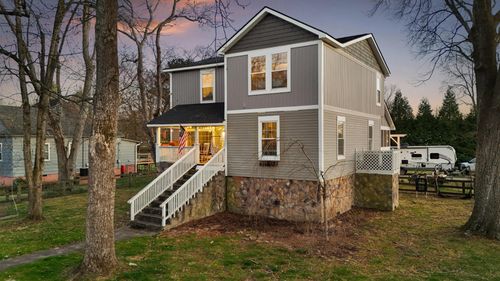 8 W 8th St, Chickamauga, GA, 30707-1308 | Card Image