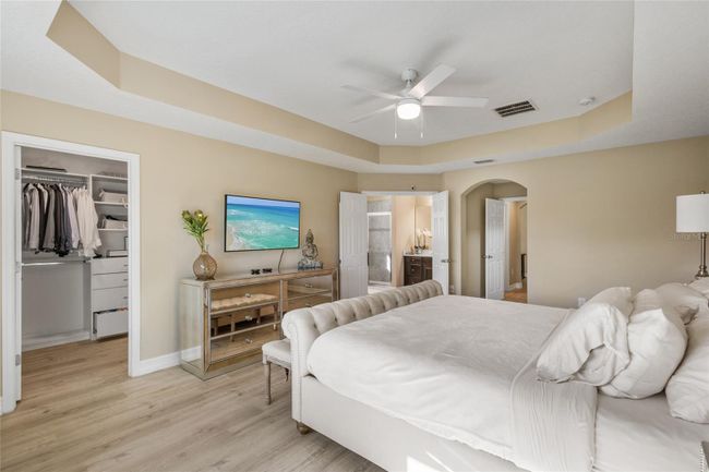 8764 Lookout Pointe Dr, House other with 4 bedrooms, 4 bathrooms and null parking in WINDERMERE FL | Image 9