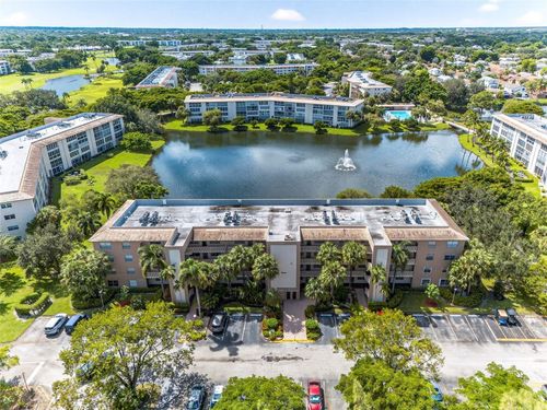 apt-d1-1904 Bermuda Cir, Coconut Creek, FL, 33066-2812 | Card Image