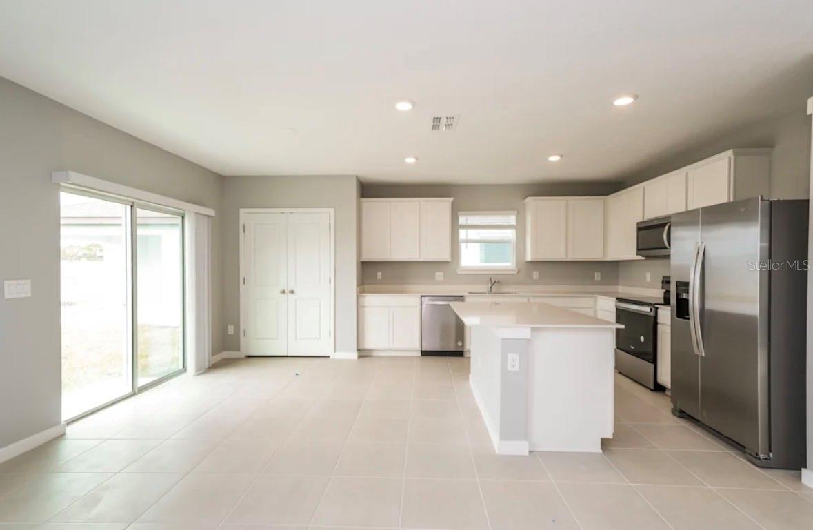Residential Lease in SPRING HILL 5