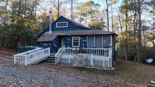 215 Peachtree Ln, Holly Lake Ranch, TX, 75765-7747 | Card Image