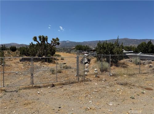2625 Cholla Rd, Phelan, CA, 92371 | Card Image