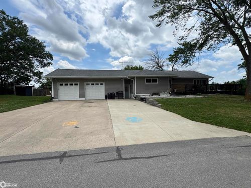 810 4th St, Anita, IA, 50020-1067 | Card Image