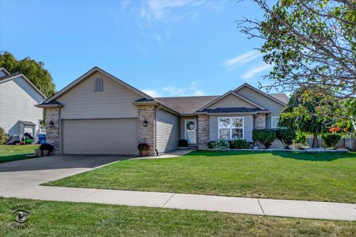 742 Meadowbrook Lane, Bourbonnais, IL, 60914 | Card Image