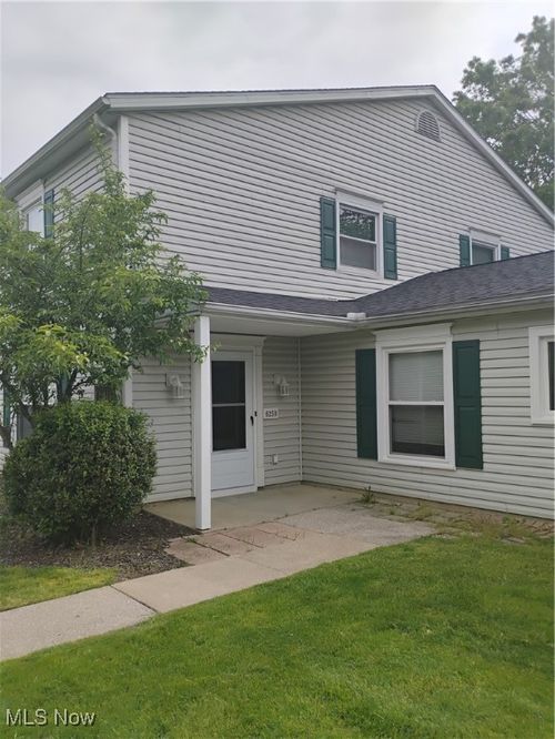 625 Canterbury Ln, Medina, OH, 44256-4040 | Card Image