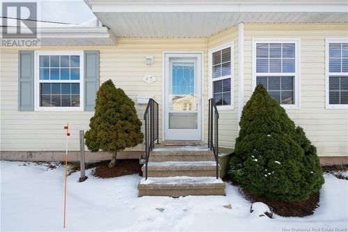 45 Firmin Cres, Dieppe, NB, E1A7T1 | Card Image