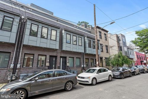 2048 Gerritt St, PHILADELPHIA, PA, 19146-4518 | Card Image