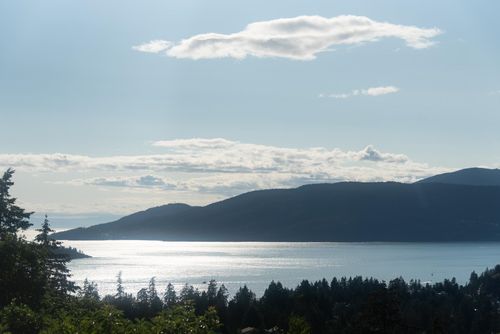 5267 Aspen Dr, West Vancouver, BC, V7W2Z7 | Card Image