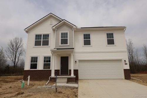 4211 Cedar Ln, Grand Blanc, MI, 48439-3452 | Card Image