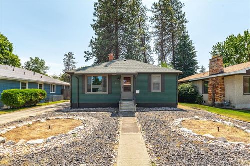 3829 W Broad Ave, Spokane, WA, 99205-6119 | Card Image
