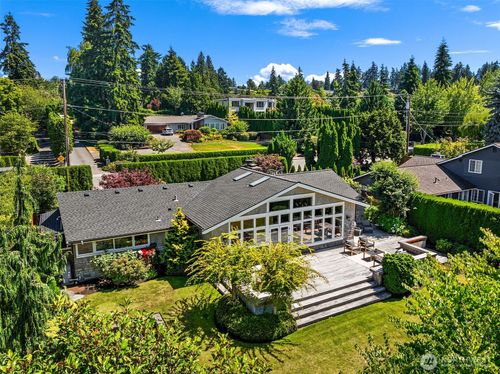 3029 92nd Ave Ne, Clyde Hill, WA, 98004-1751 | Card Image