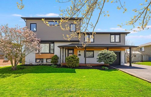 64 Joycelyn Cres, Georgetown, ON, L7G2S4 | Card Image