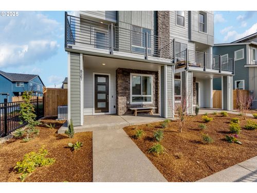 8267 Se Blanton St, Hillsboro, OR, 97123-2261 | Card Image