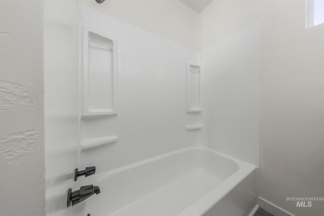 207 Park Ave, House other with 3 bedrooms, 2 bathrooms and 1 parking in Nyssa OR | Image 18