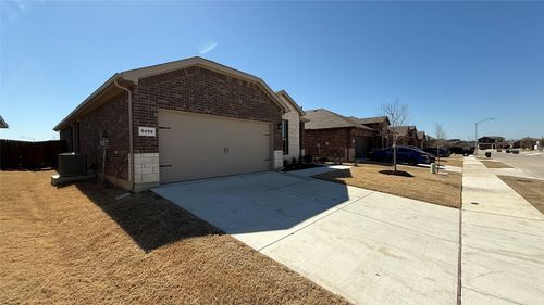 5459 Gold Pond Dr, Fort Worth, TX, 76179-3279 | Card Image