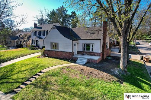 2601 Woodsdale Blvd, Lincoln, NE, 68502-5045 | Card Image