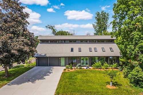 1170 Evergreen Ln N, Plymouth, MN, 55441-4834 | Card Image