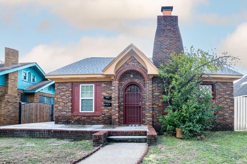1922 Wentworth St, Houston, TX, 77004-6044 | Card Image