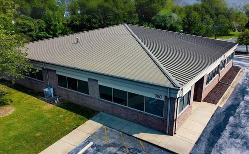 900 Mcclain Rd, Bentonville, AR, 72712-9241 | Card Image