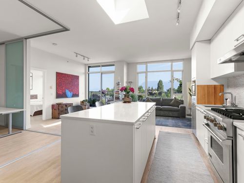 401-4355 W 10th Ave, Vancouver, BC, V6R2H6 | Card Image