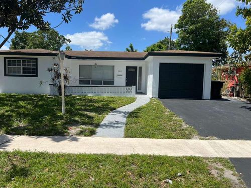 3631 Nw 33rd Ave, Lauderdale Lakes, FL, 33309-5522 | Card Image