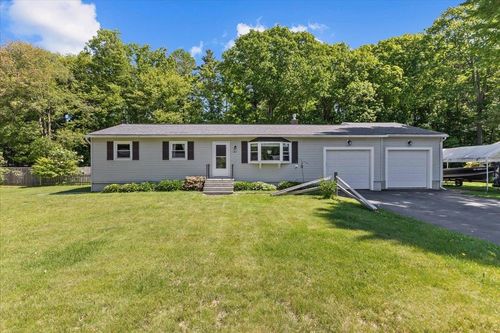 262 Belair Dr, Colchester, VT, 05446-6546 | Card Image