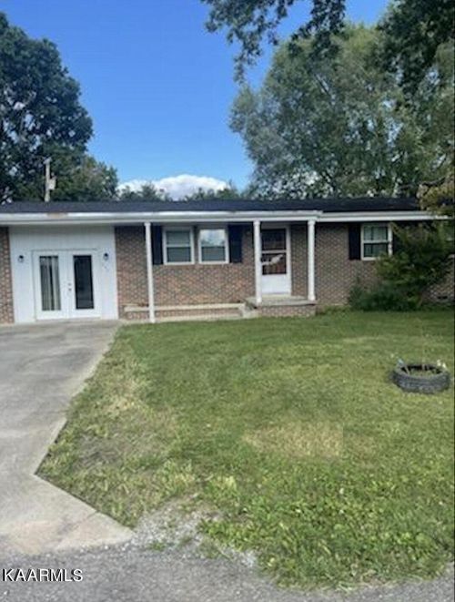 246 Bolton Cir, Harrogate, TN, 37752-8101 | Card Image