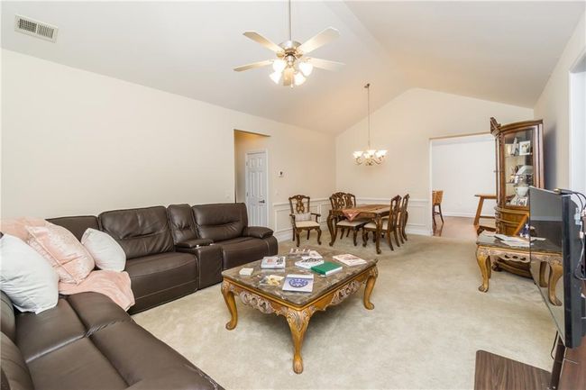 602 - 2623 Grapevine Cir, Condo with 3 bedrooms, 3 bathrooms and 2 parking in Cumming GA | Image 5