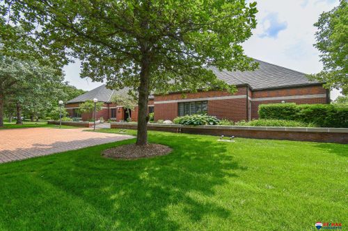 2425 Ridge Rd, Lincoln, NE, 68512-2401 | Card Image