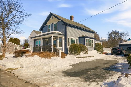181 Center Ave, Middletown, RI, 02842-6003 | Card Image