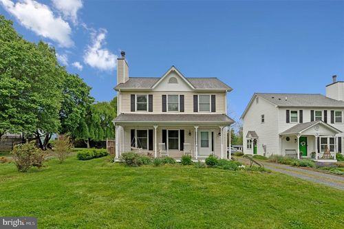 3 New Cut Rd, ROUND HILL, VA, 20141-2424 | Card Image