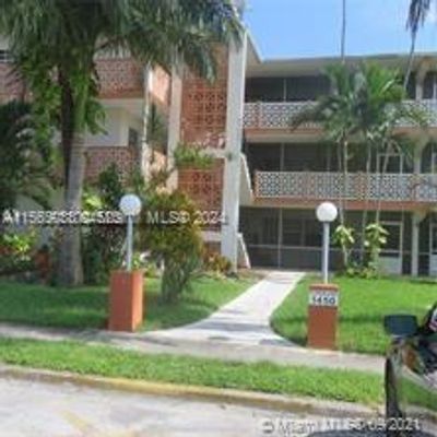 102 - 1450 Ne 170th St, Condo with 2 bedrooms, 1 bathrooms and null parking in North Miami Beach FL | Image 2