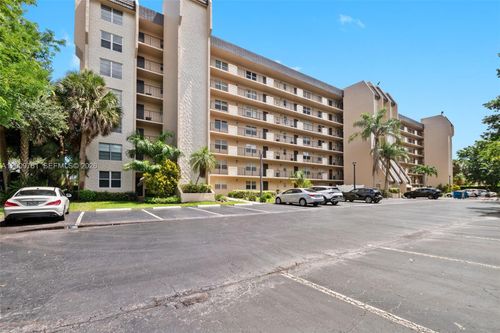 510-3300 W Rolling Hills Cir, Davie, FL, 33328 | Card Image