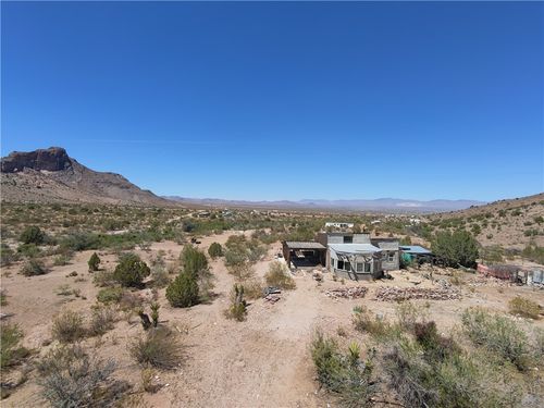 8993 W Unkar Dr, Golden Valley, AZ, 86413 | Card Image