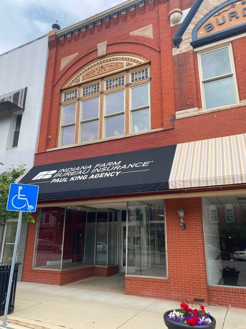 130 E Main St, North Manchester, IN, 46962-1821 | Card Image