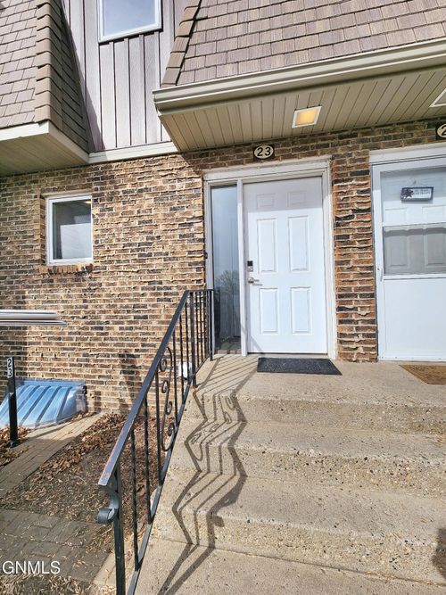 23-1918 1st Avenue W, Williston, ND, 58801 | Card Image