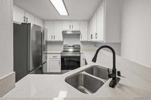 40-3980 60th St, San Diego, CA, 92115-6531 | Card Image