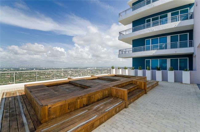 APT-4808 - 60 Sw 13 Th St, Condo with 1 bedrooms, 2 bathrooms and null parking in Miami FL | Image 19
