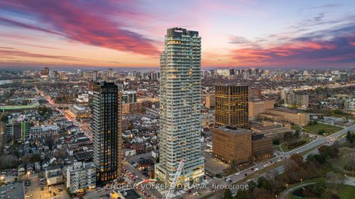 3904-805 Carling Ave, Ottawa, ON, K1S5W9 | Card Image