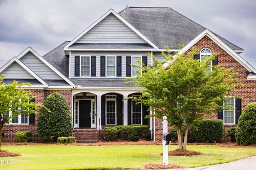 297 Foxcroft Ln, Winterville, NC, 28590-8666 | Card Image