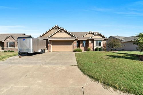 2402 E Coolwater St, Kechi, KS, 67067-8907 | Card Image