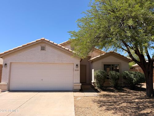 2240 E Ruby Ln, Phoenix, AZ, 85024-8662 | Card Image
