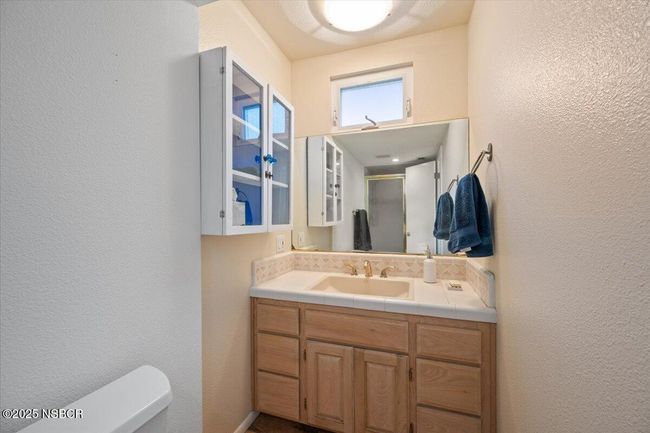 25-Bathroom | Image 20