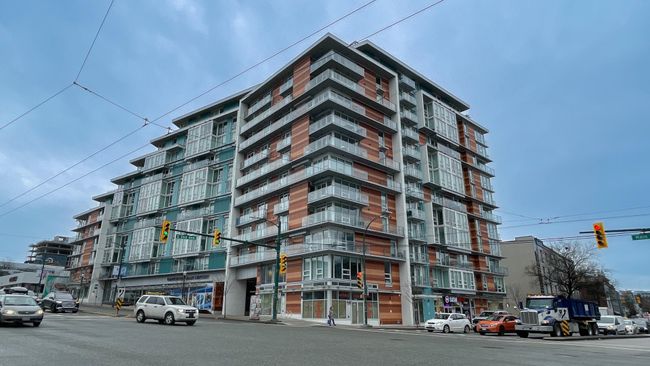 201 - 180 E 2 Nd Avenue, Condo with 1 bedrooms, 1 bathrooms and 1 parking in Vancouver BC | Image 1