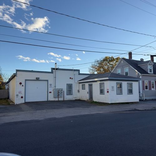 14 Florence St, Brockton, MA, 02301-6402 | Card Image