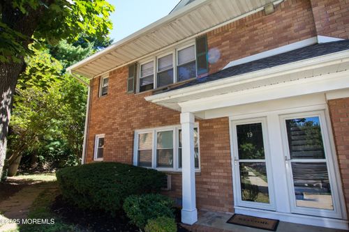 19-96 East Ave, Atlantic Highlands, NJ, 07716-1614 | Card Image