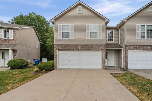 1626 Nw Garrett Dr, Blue Springs, MO, 64015-6426 | Card Image