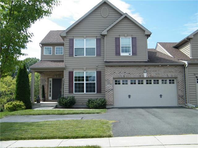 Crescent Ln, Breinigsville, PA 18031